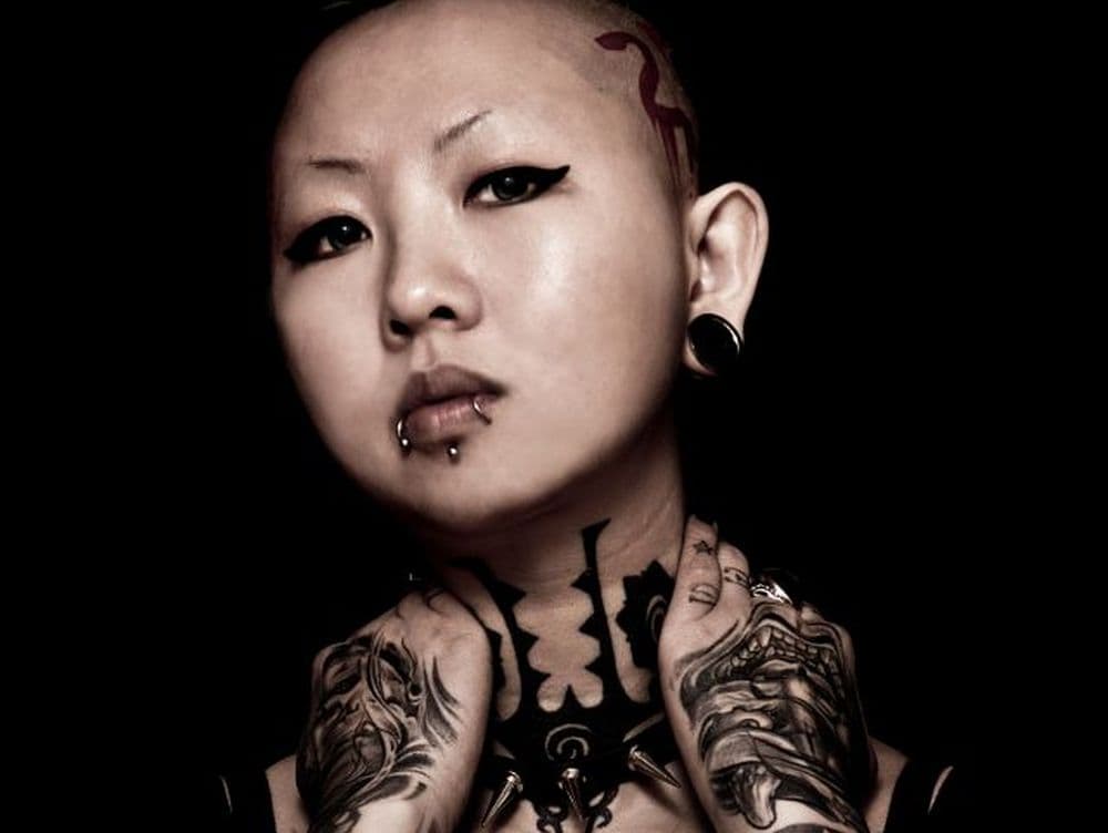 Zhuo Danting tätowiert seit vier Jahren in den Shanghai Cool Docks