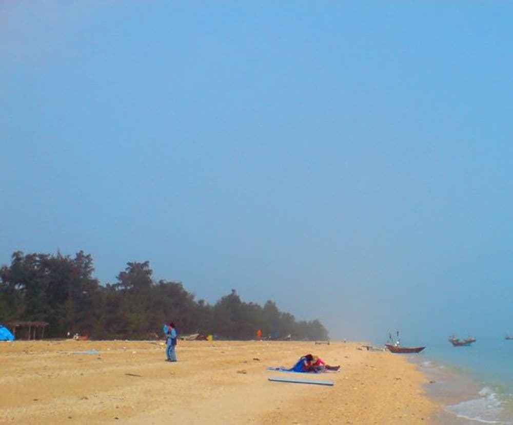 Vulkangesteinsstrand auf Weizhou