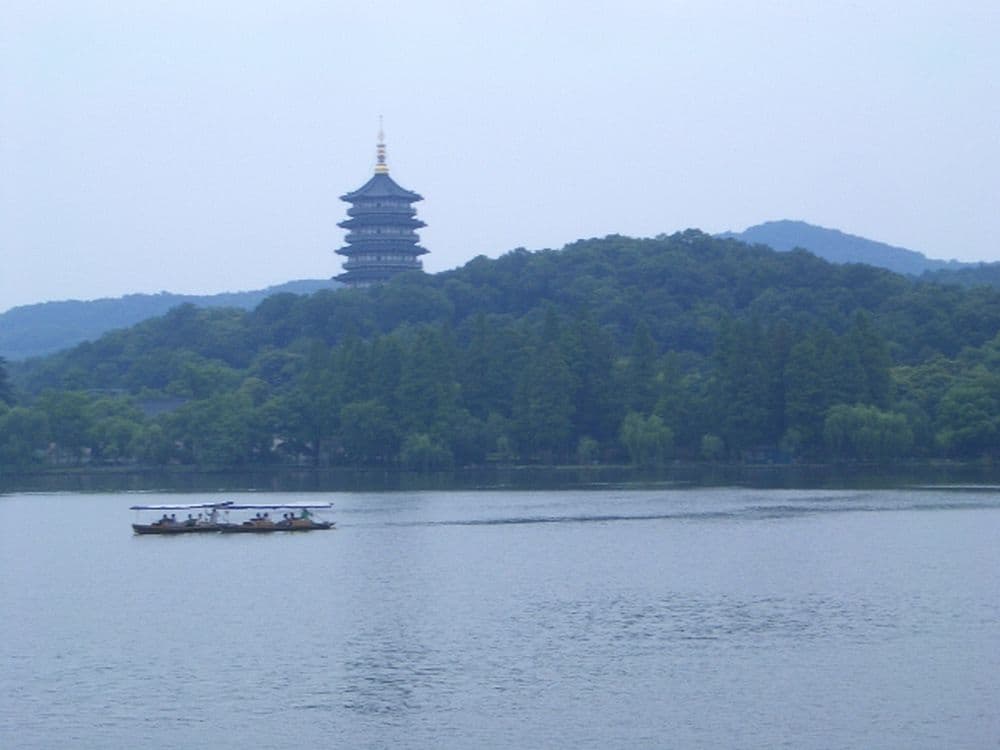 Westsee mit Pagode