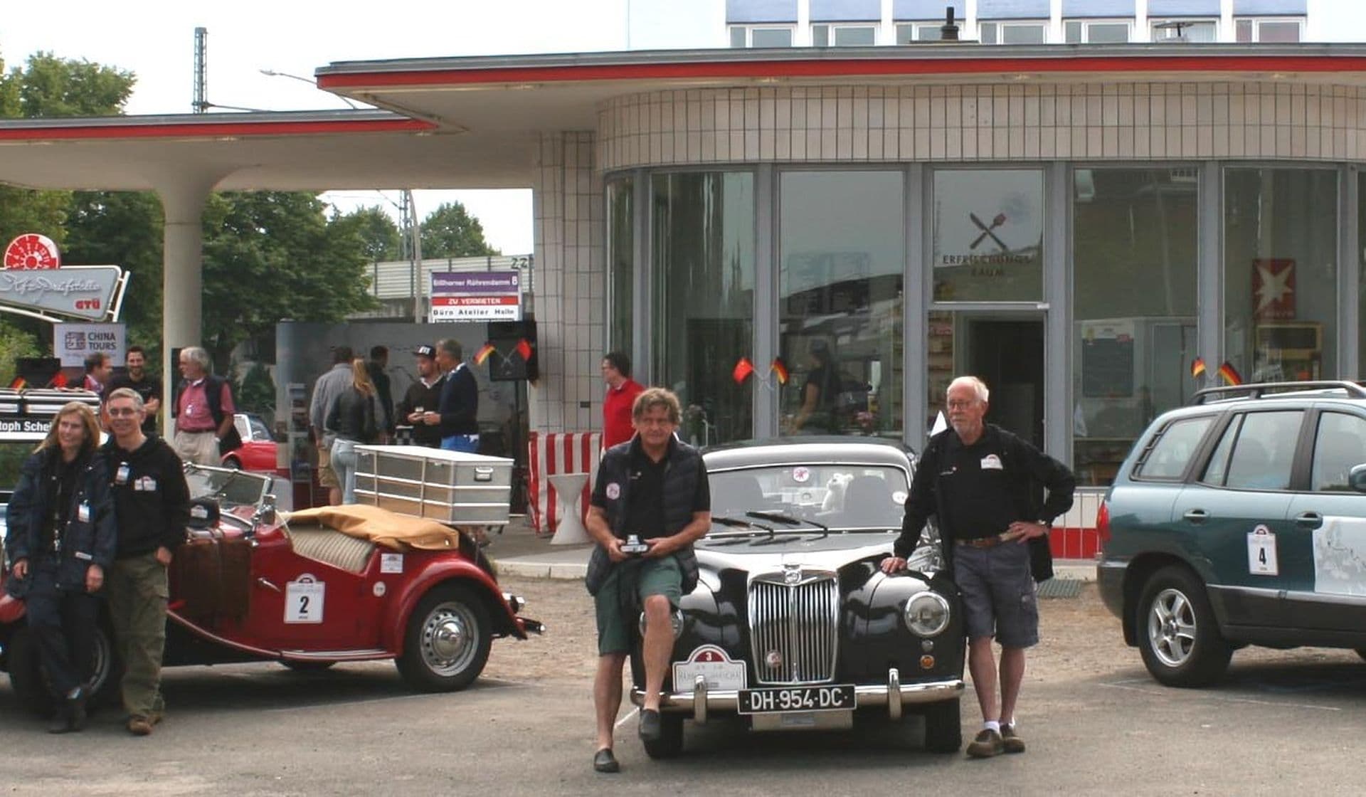 Abfahrt der New Silk Road Rallye 2015 Hamburg-Shanghai