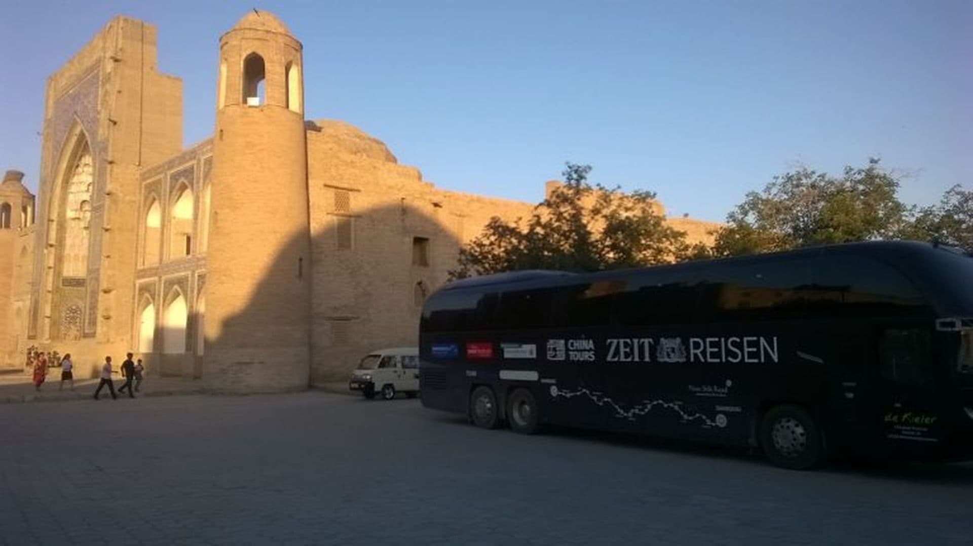 Busreise "Auf der neuen Seidenstraße 2016": Von Atyrau nach Buchara (Tag 15-21)