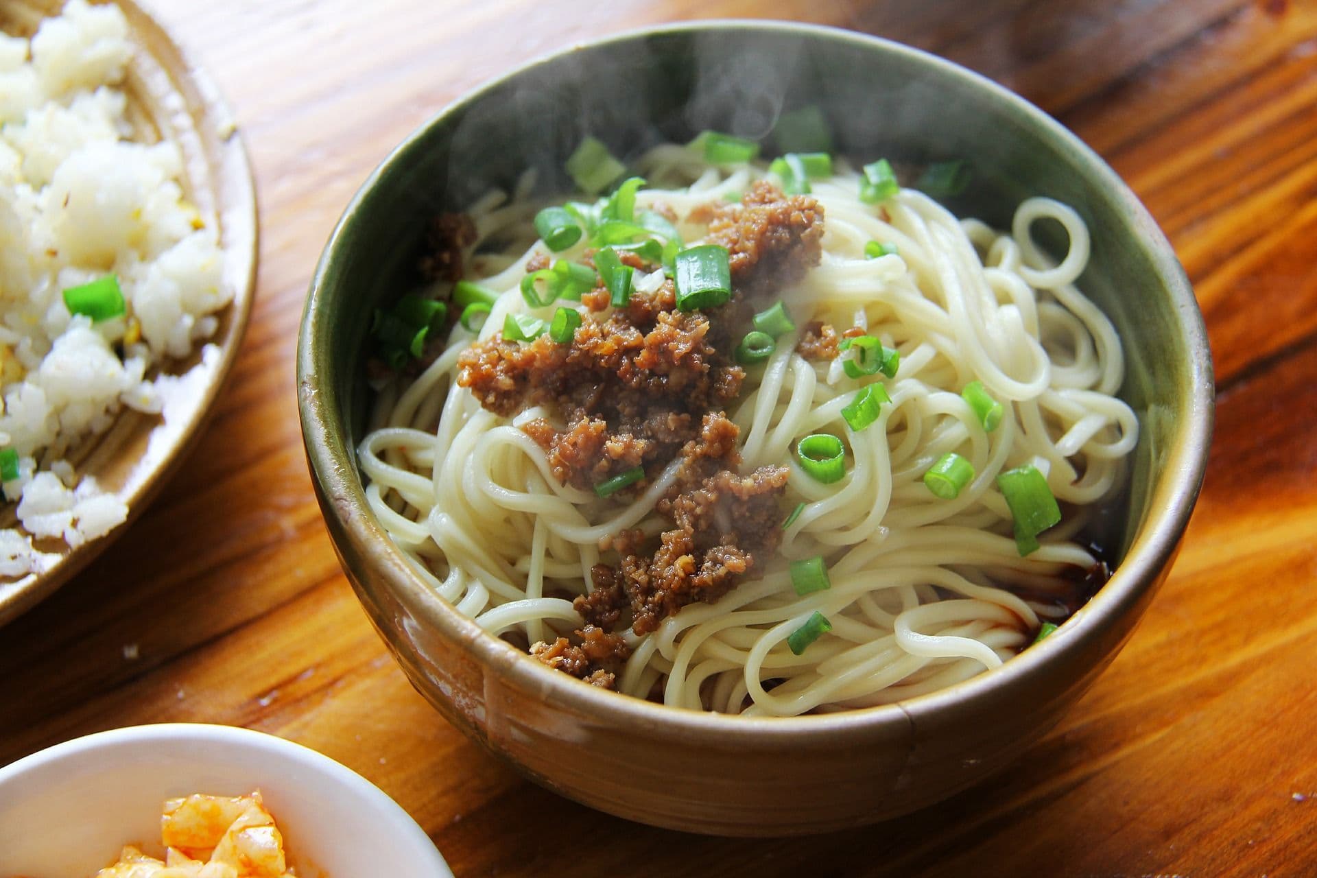 Chinesisches Rezept: "Dan Dan Mian" Scharfe Sichuan-Nudeln