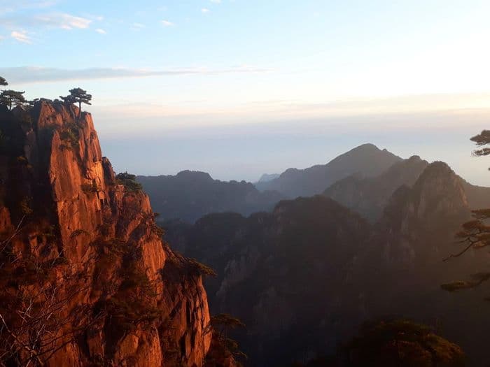 Huangshan Mountain sunrise