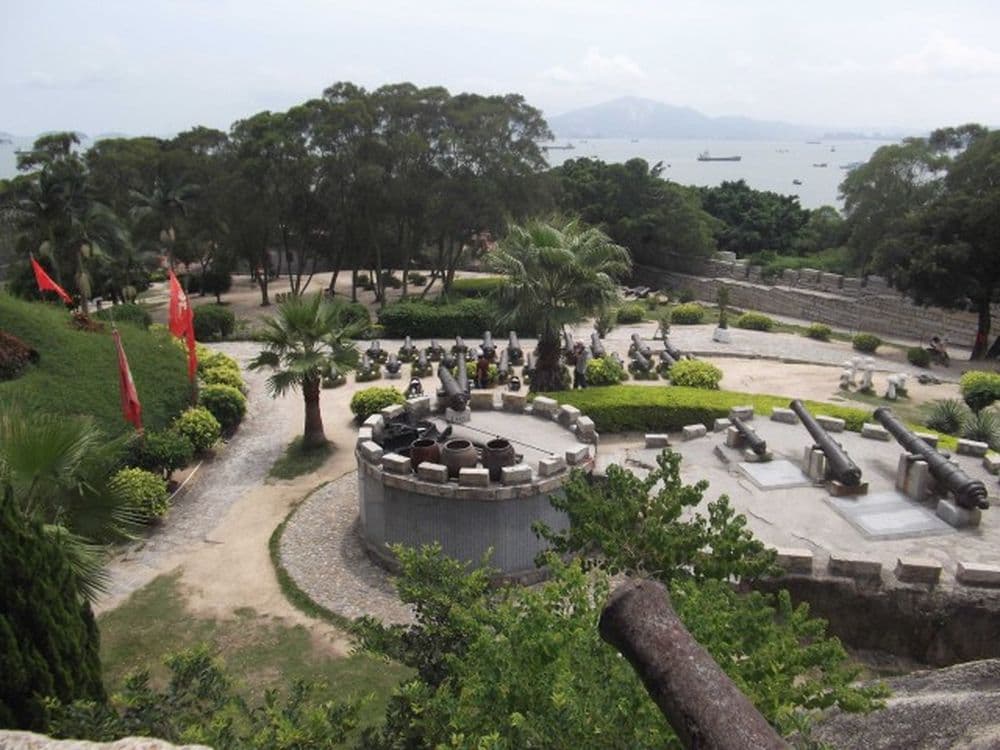 Aussichtsplattform über die Hulishan Anlage in Xiamen