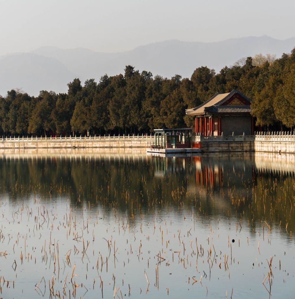 Auf dem Kunming-See in Peking