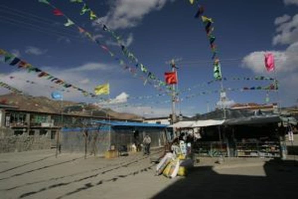 Gebetsfahnen in Gyangtse