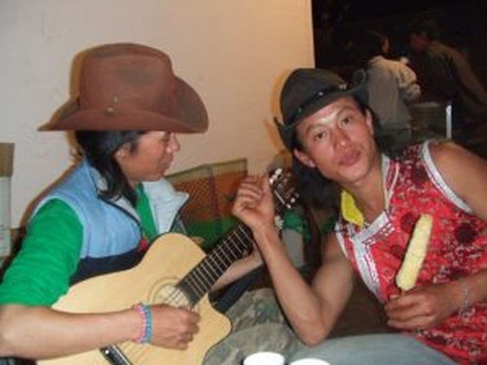 Chinesischer Blues und Feuertopf am Abend