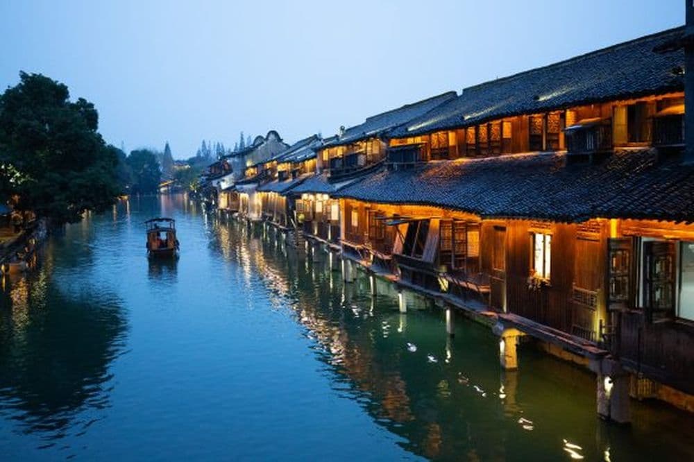 Abendliches Wasserdorf Wuzhen