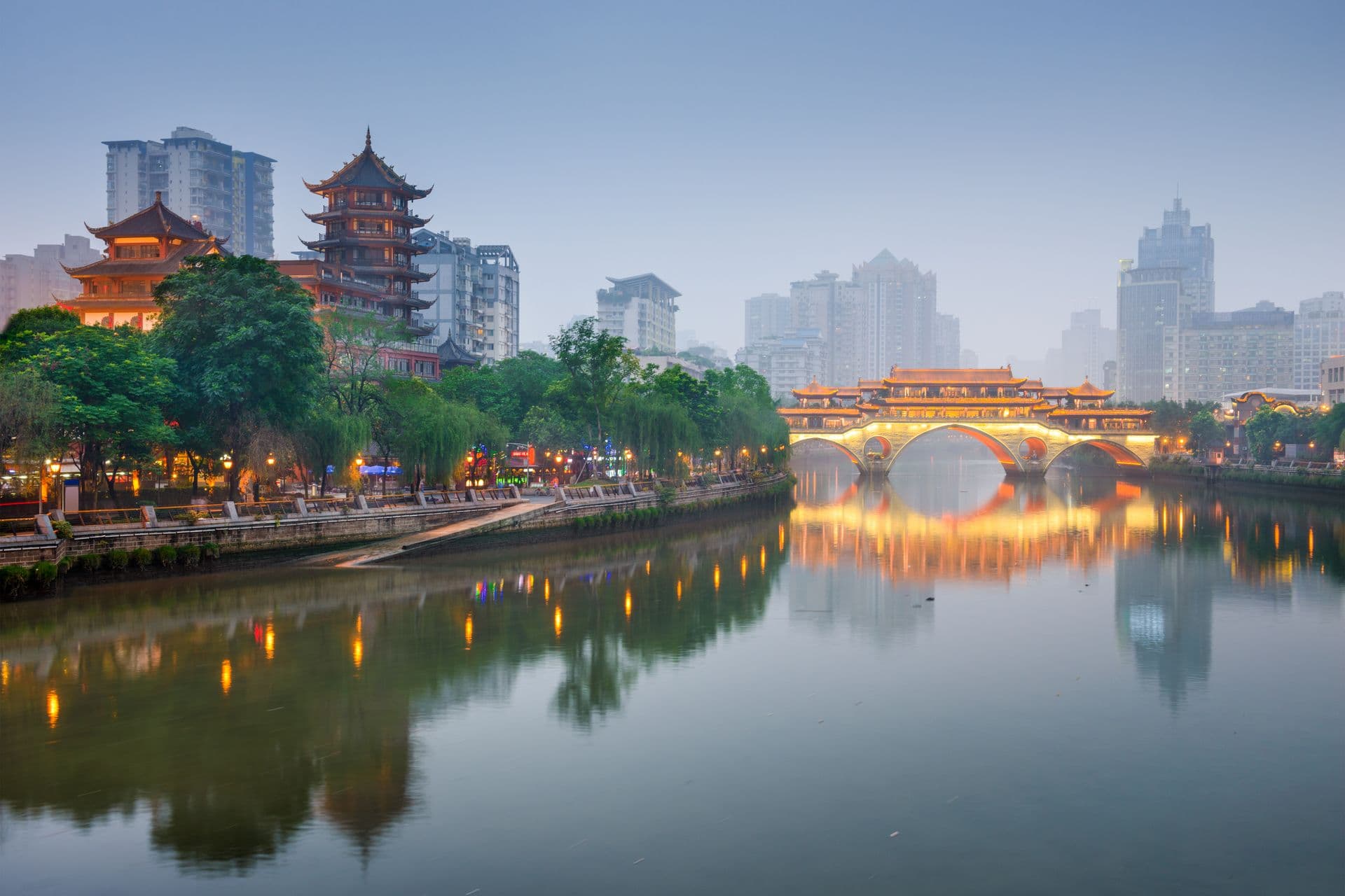 Gutes Essen und süße Pandas in Chengdu