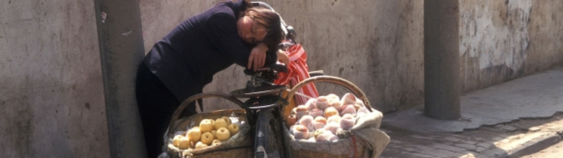 Buchtipp: Madame Zhou und der Fahrradfriseur