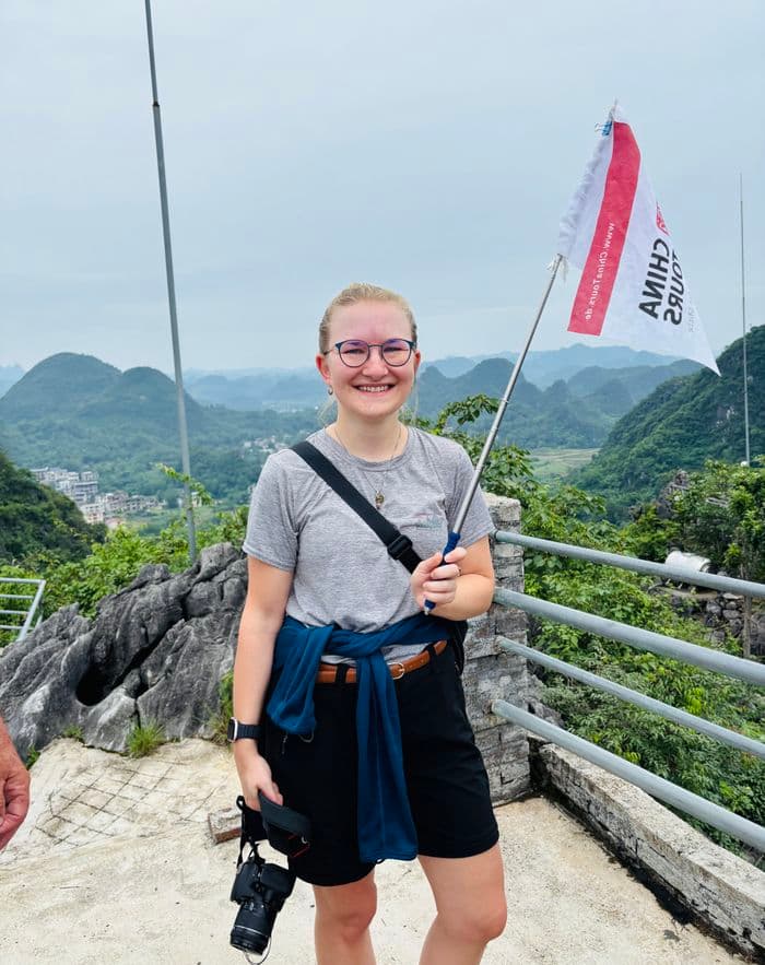 cth: Sandra on the Cuiping Mountain