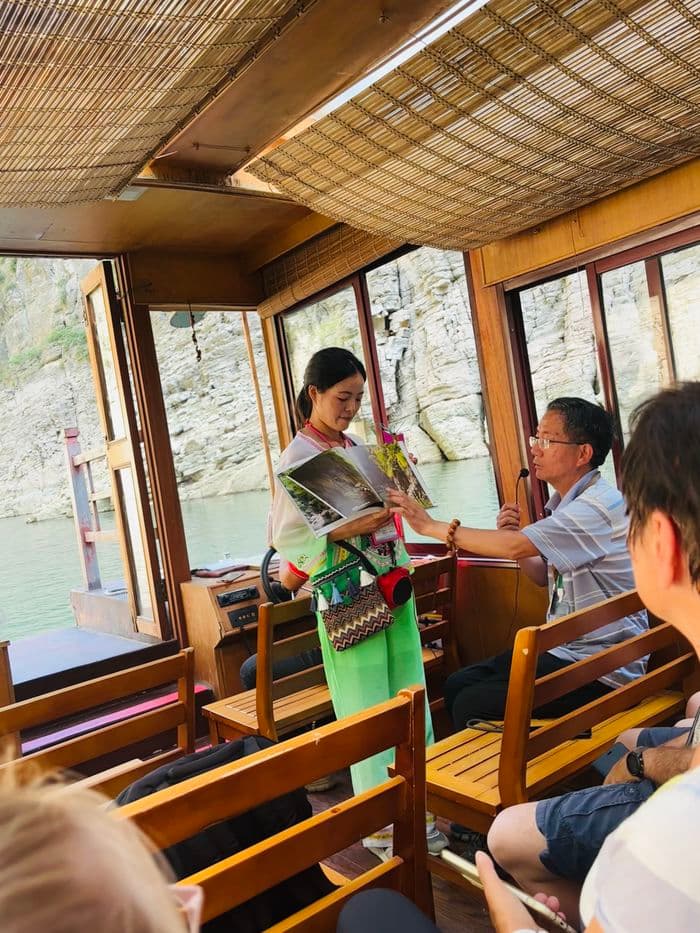 cth: Boat tour Yangzte