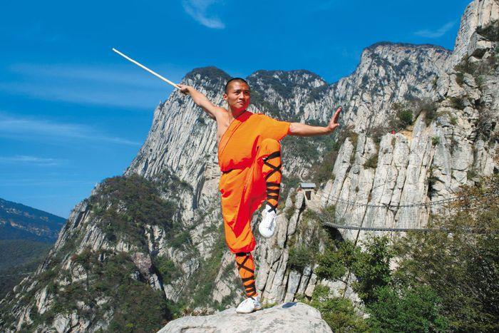 Luoyang Shaolin Monk