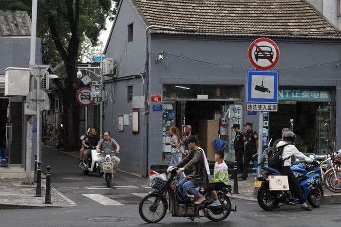 von der Hauptstraße zweigen kl