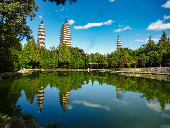 Three Pagodas of Chongsheng Si Temple