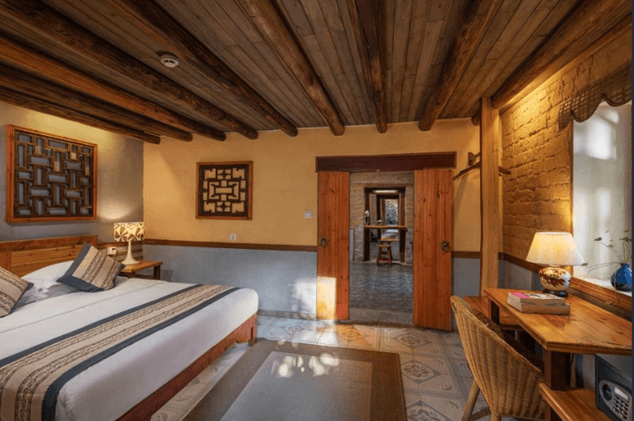 standard room yangsuo secret garden hotel